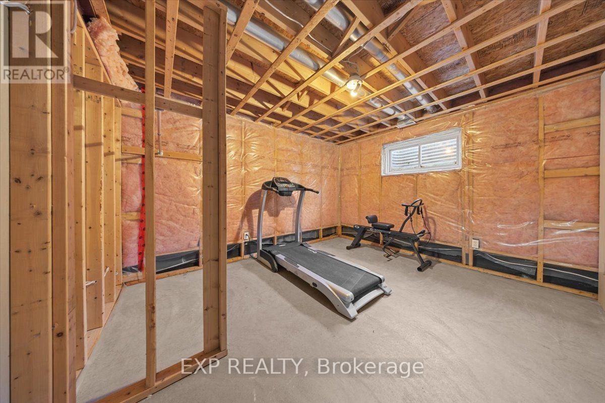 113 GREY FOX DRIVE - 39