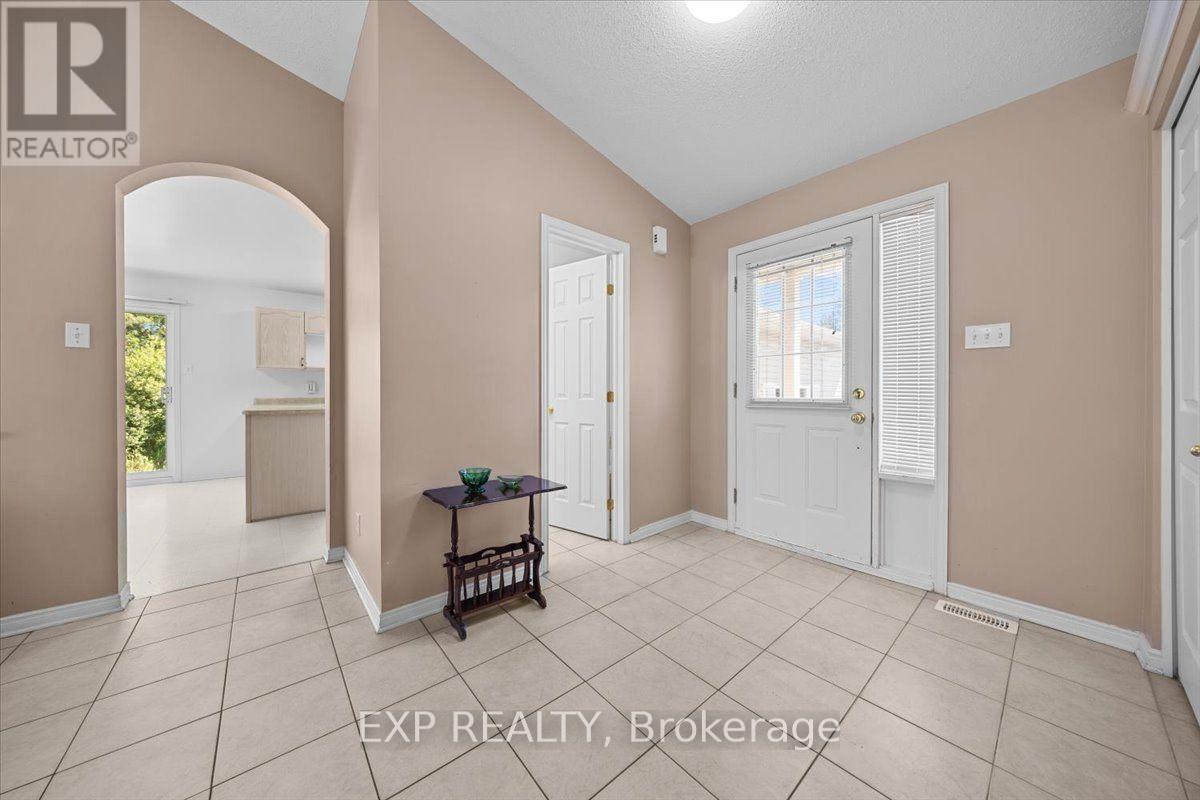 113 GREY FOX DRIVE - 4
