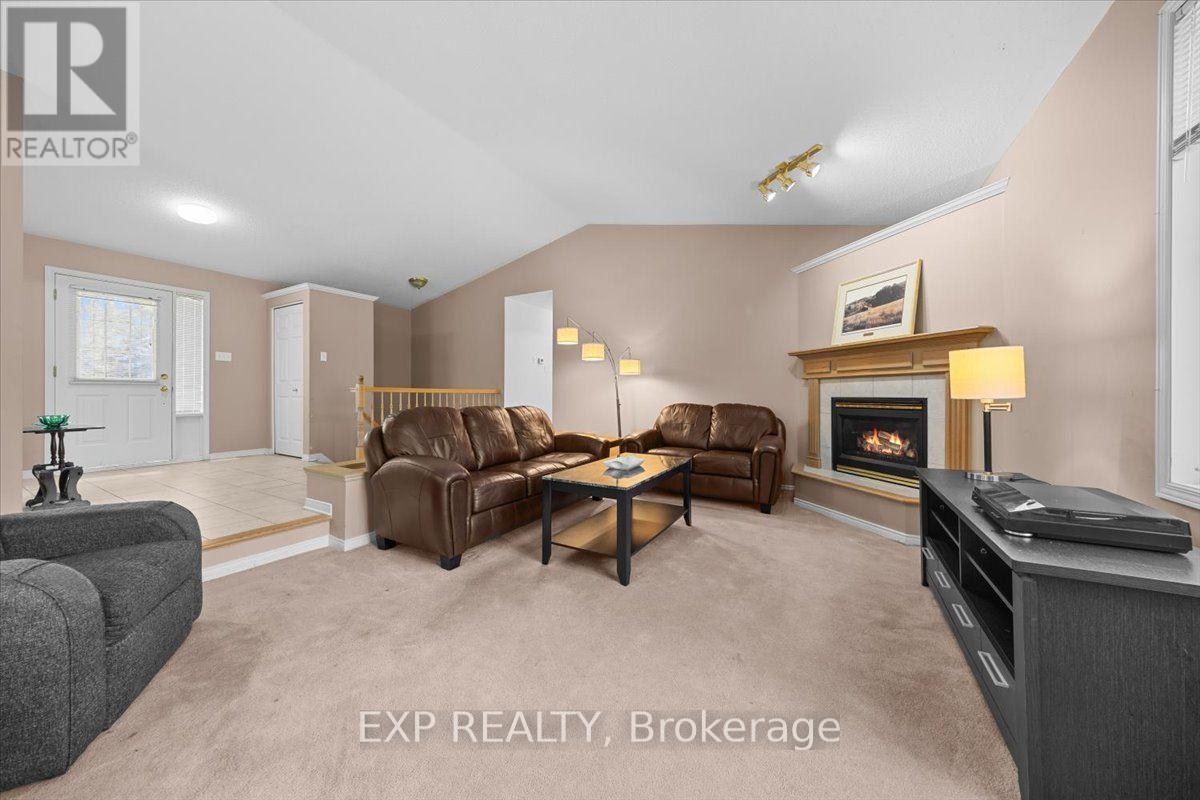 113 GREY FOX DRIVE - 8