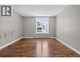 319 Lutz Street, photo 16