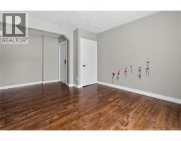 319 Lutz Street, photo 17