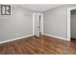 319 Lutz Street, photo 23