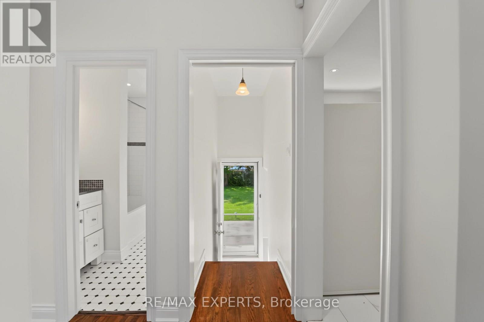 8 PALAMAR ROAD - 23