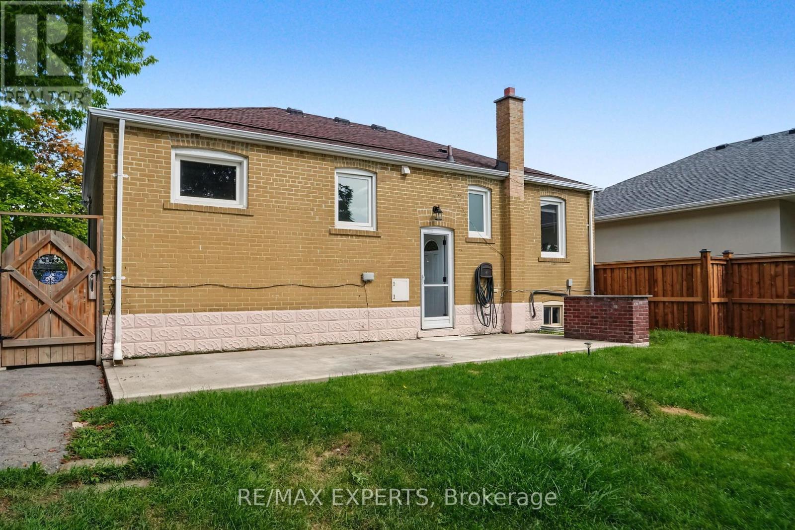 8 PALAMAR ROAD - 47