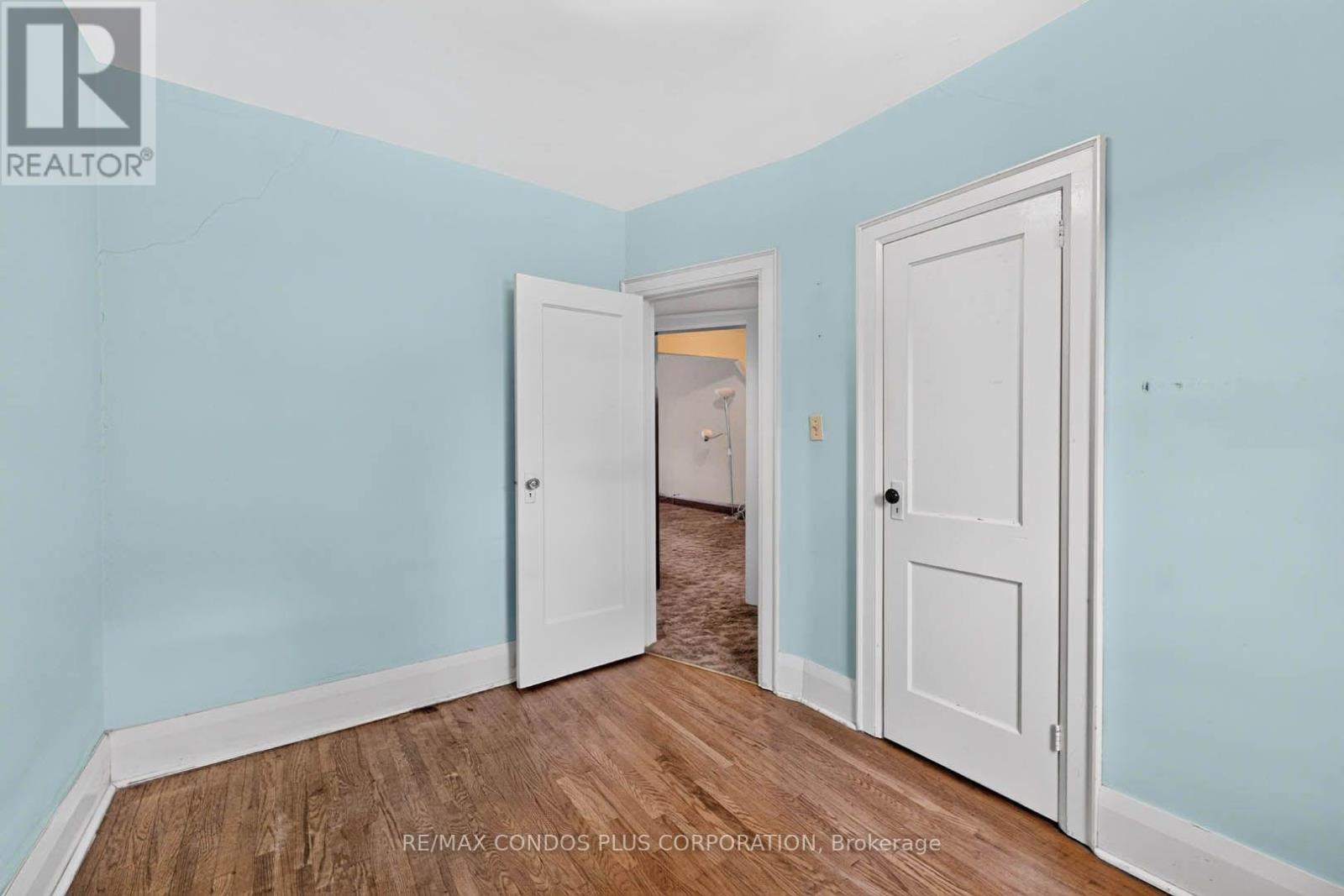 77 FIFTH STREET E - 19