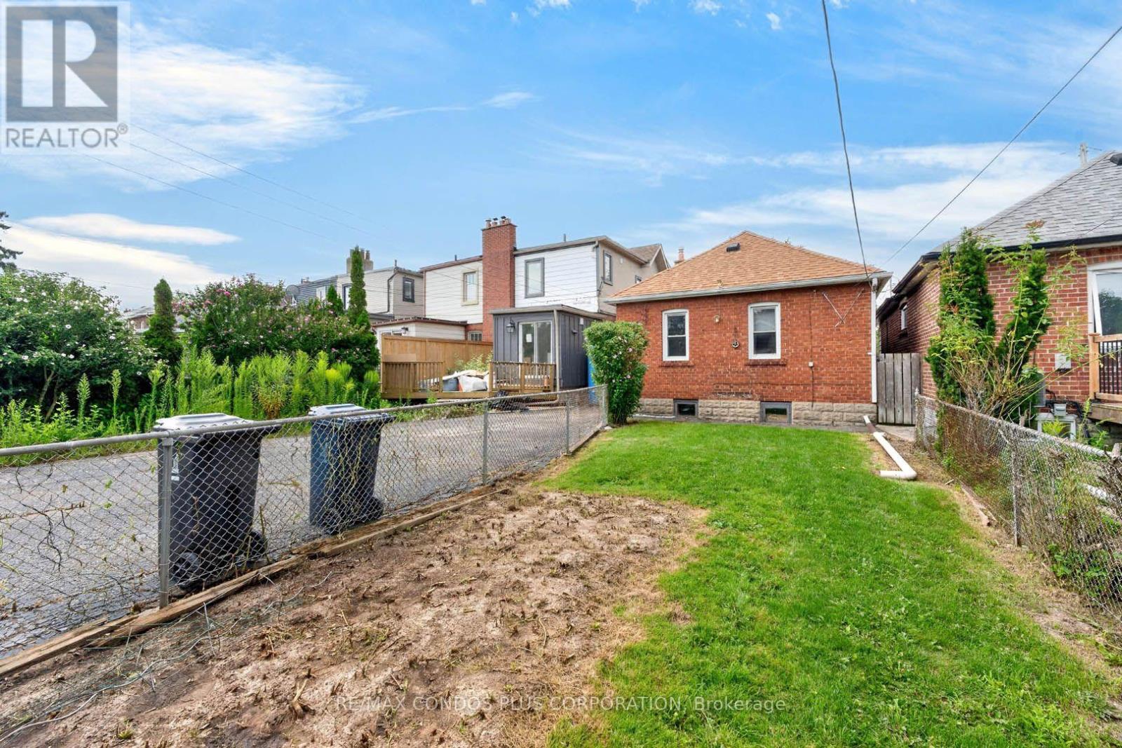 77 FIFTH STREET E - Image 31