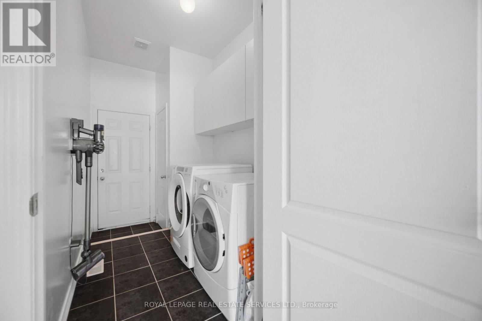 3093 FERGUSON DRIVE - 23