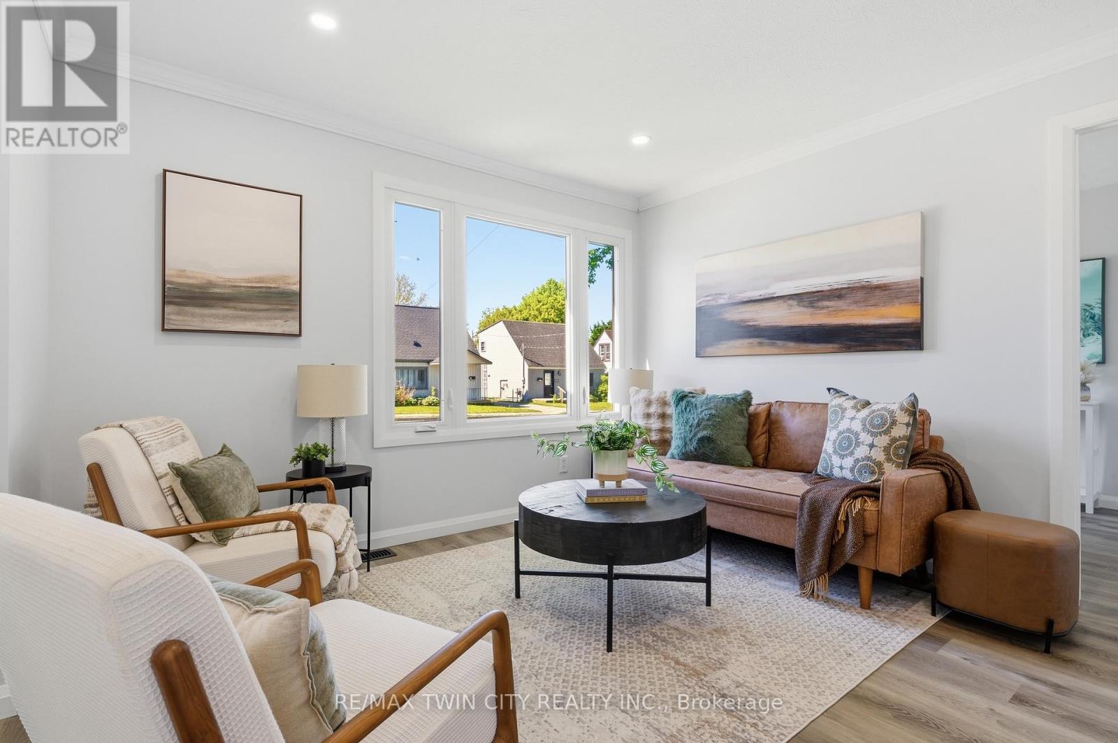 59 SALISBURY AVENUE - 4