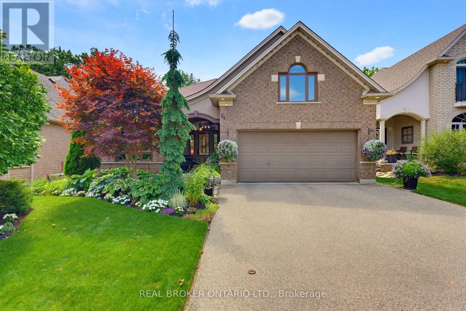 64 CARMICHAEL CRESCENT - 1