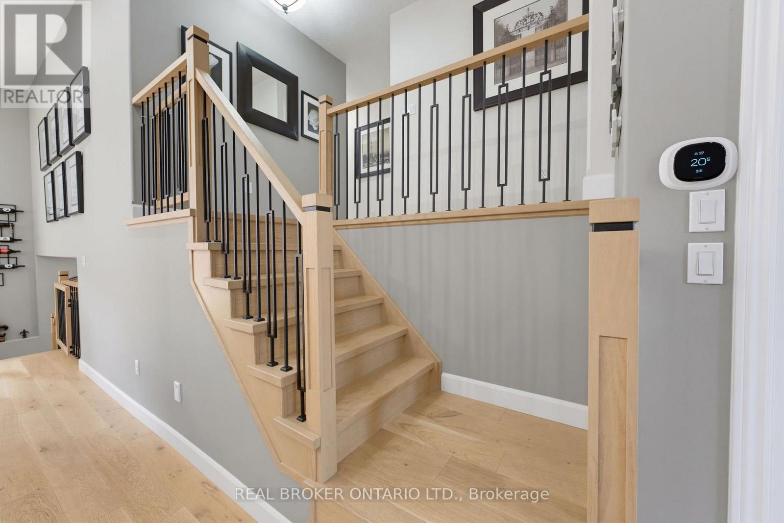 64 CARMICHAEL CRESCENT - Image 19
