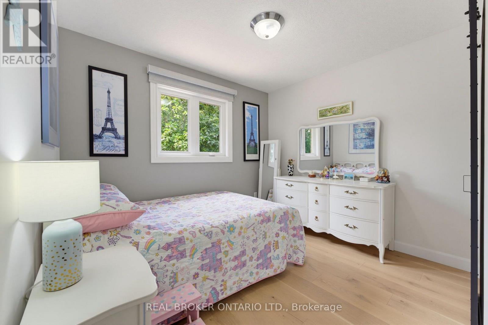 64 CARMICHAEL CRESCENT - Image 24