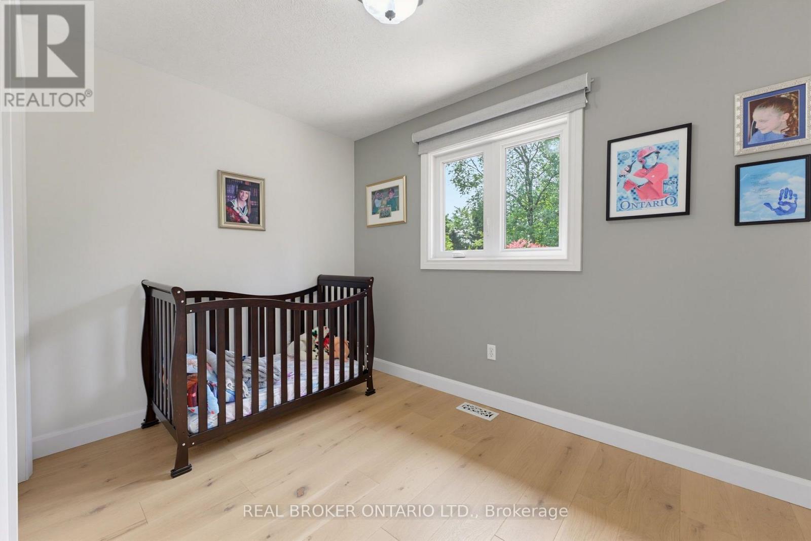 64 CARMICHAEL CRESCENT - Image 25