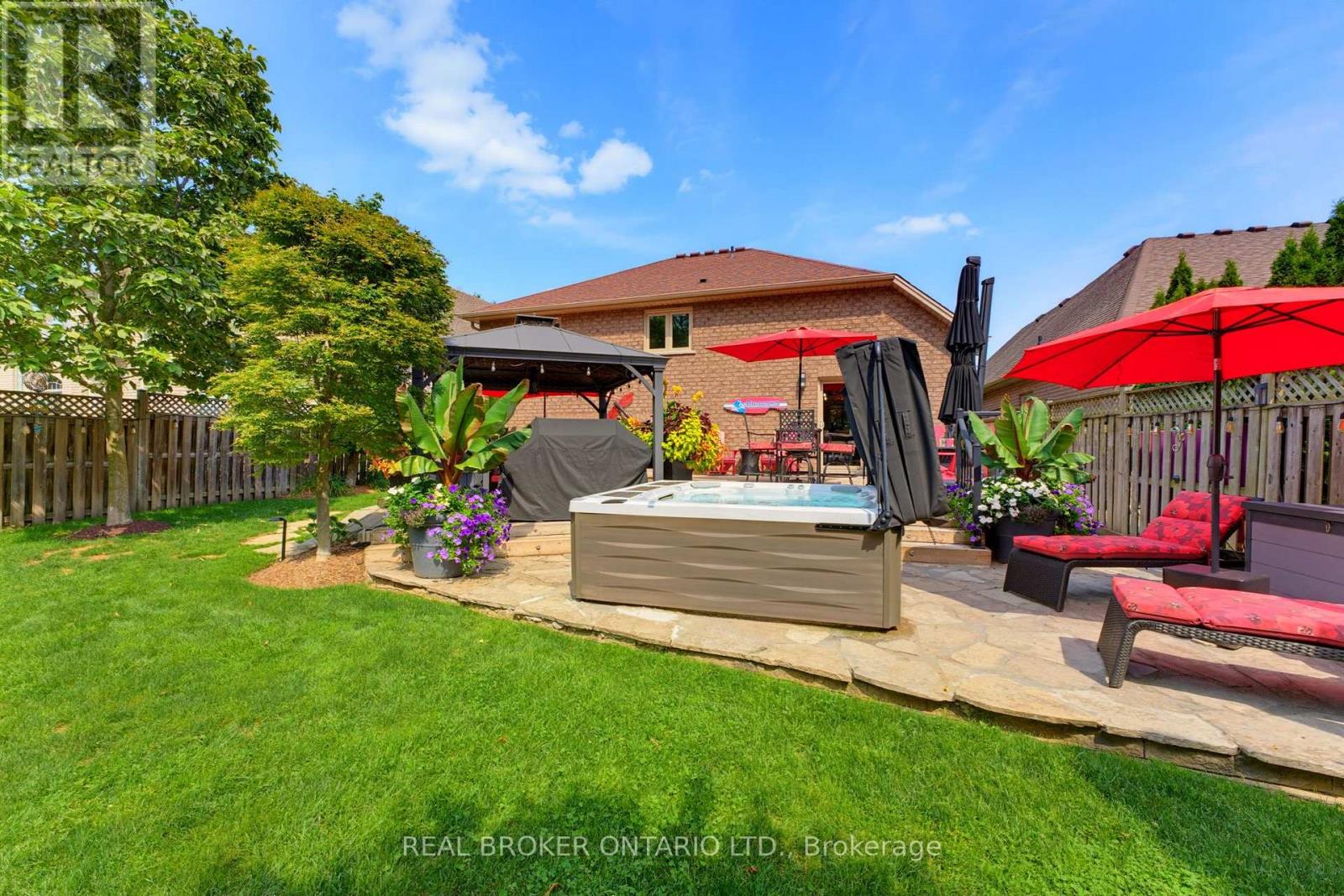 64 CARMICHAEL CRESCENT - Image 37