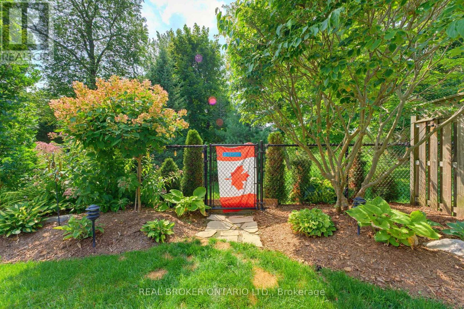 64 CARMICHAEL CRESCENT - Image 38