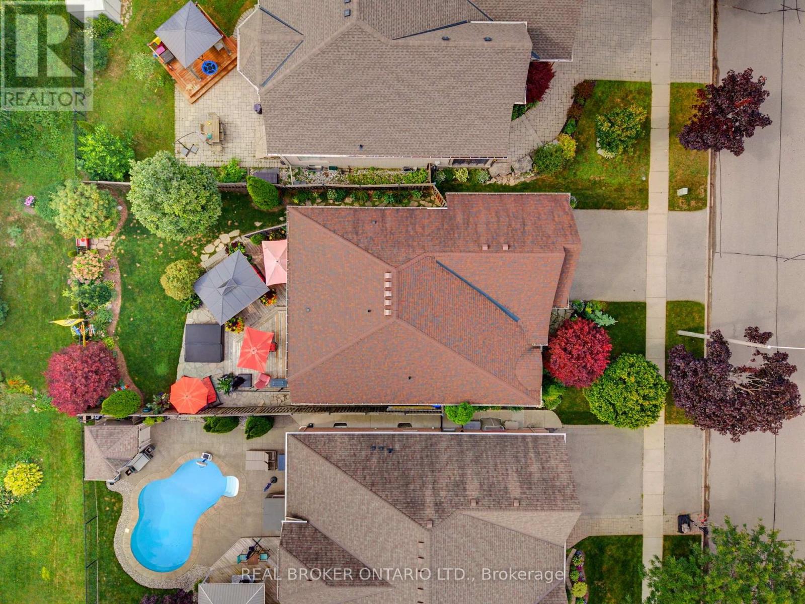 64 CARMICHAEL CRESCENT - Image 40