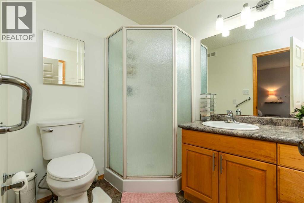 212 2 Avenue E - Image 21