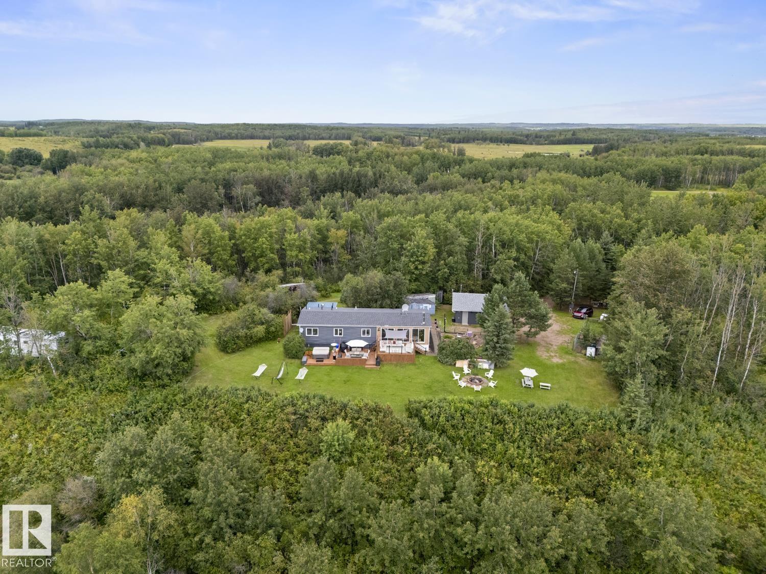 623/624 11102 TWP ROAD 600 - 35