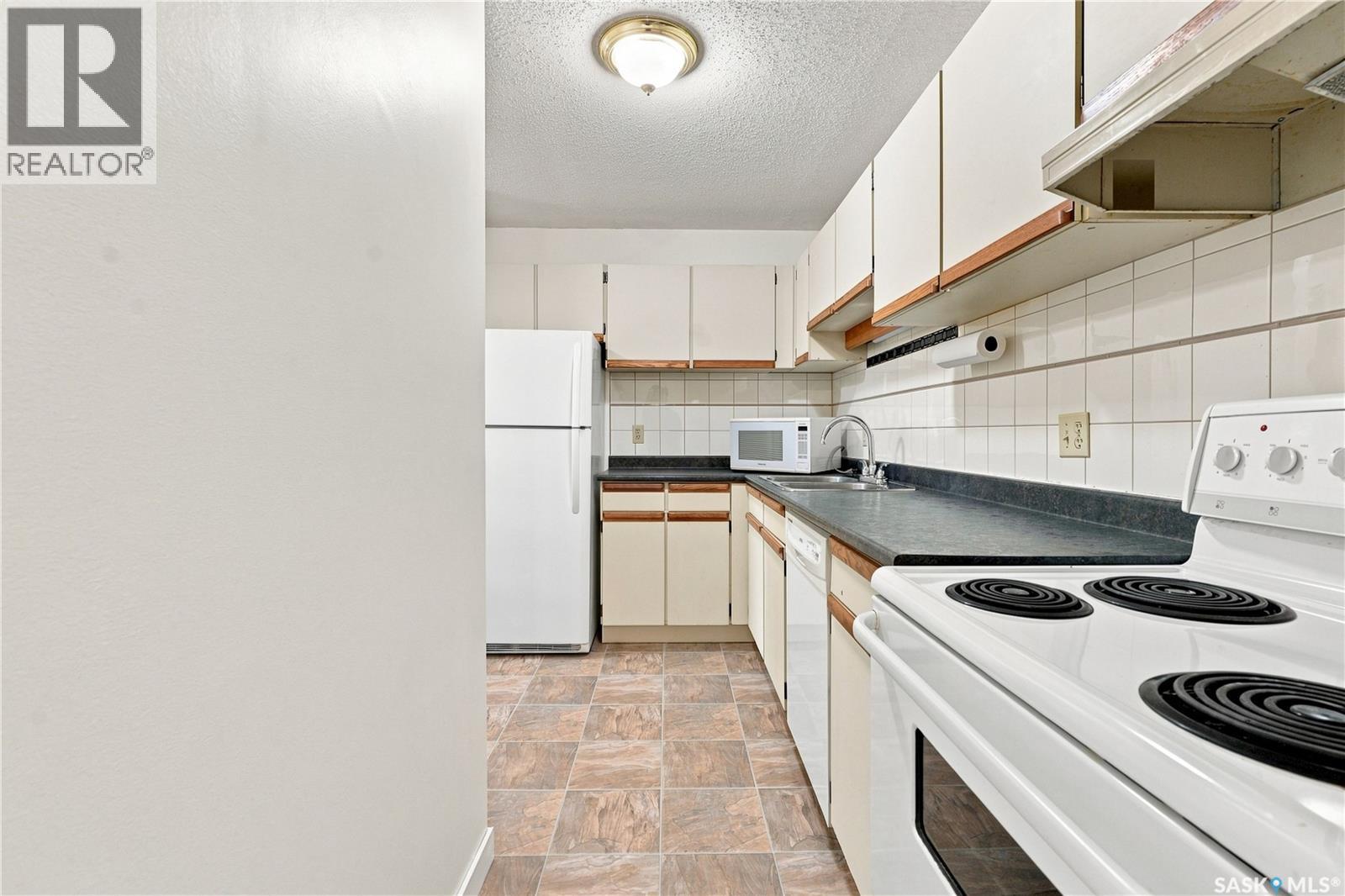 #302 345 Kingsmere BOULEVARD - Image 15