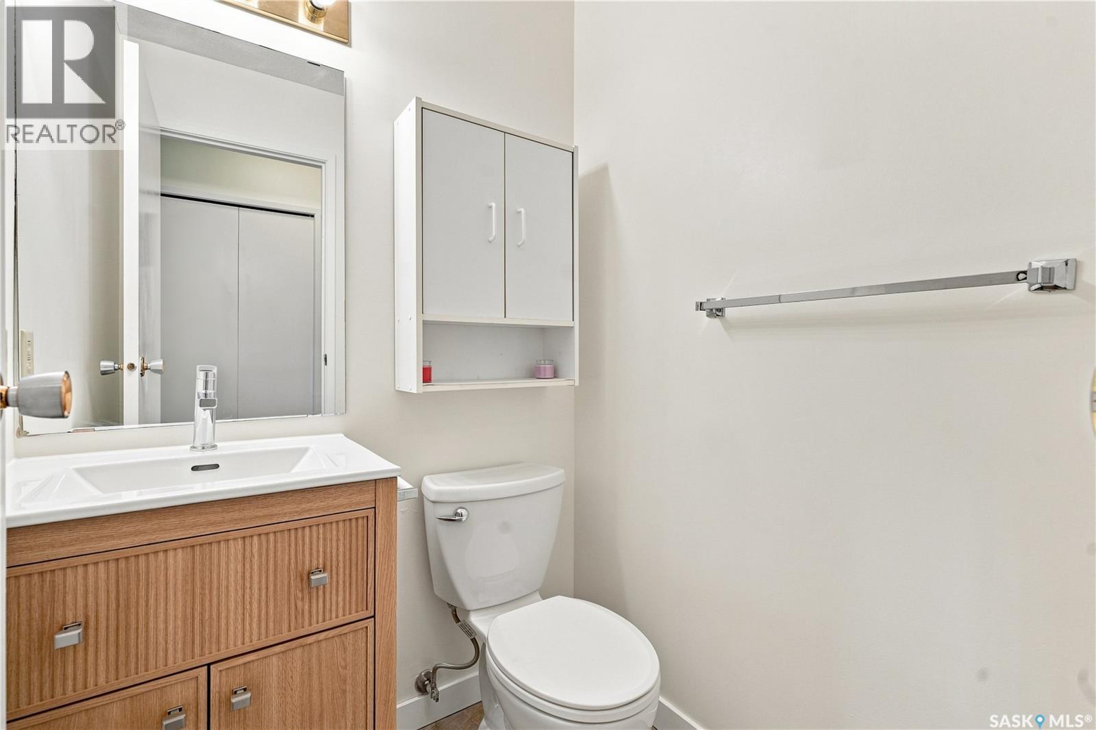 #302 345 Kingsmere BOULEVARD - 21
