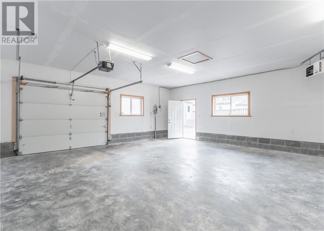 123 William Street - 32