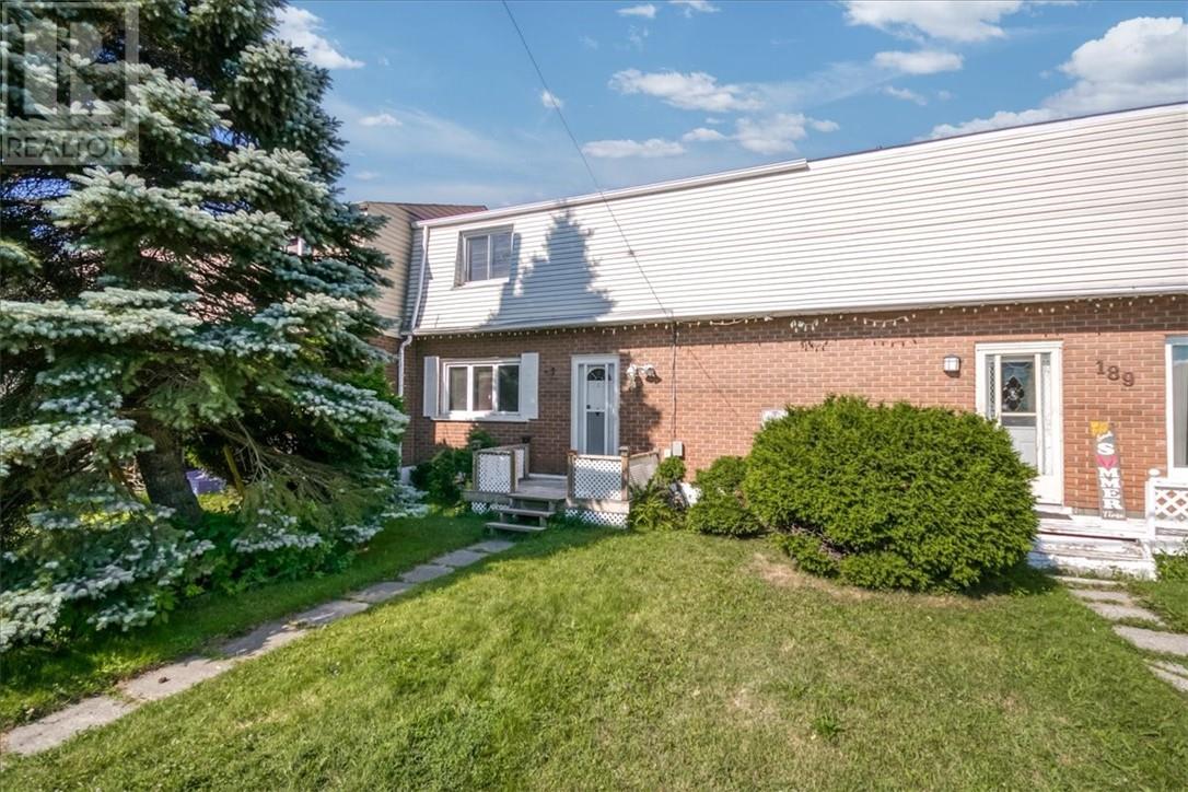 187 Metcalfe Avenue - 3