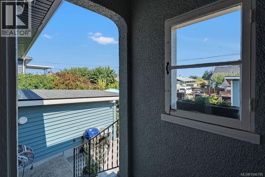 417 White St - Image 23