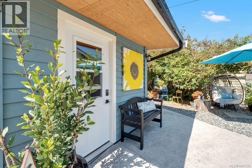 417 White St - 60