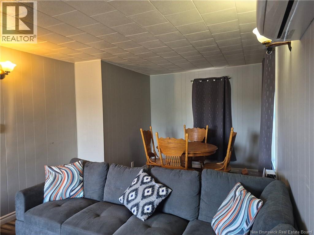 42 Pond Street - 13