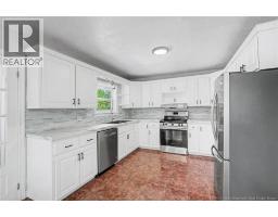 Foyer - 8553 Route 10, Cumberland Bay, NB E4A3A1 Photo 10