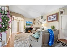 Bathroom - 409 - 4006 Kilmer Drive, Burlington, ON L7M4W4 Photo 6