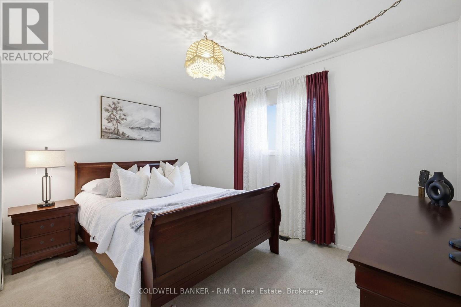 3 COLEMAN CRESCENT - 22