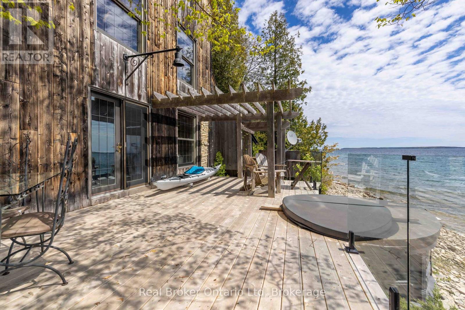 574 MALLORY BEACH ROAD - Image 40