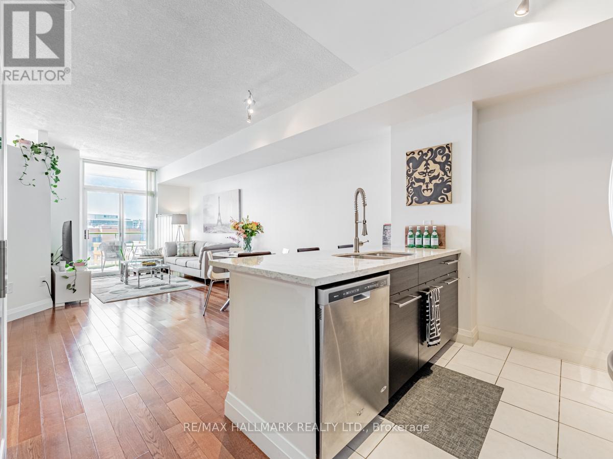 #1102 39 PARLIAMENT STREET - 13