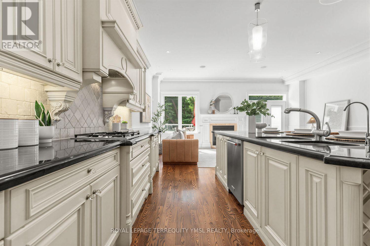 399 FAIRLAWN AVENUE - 21