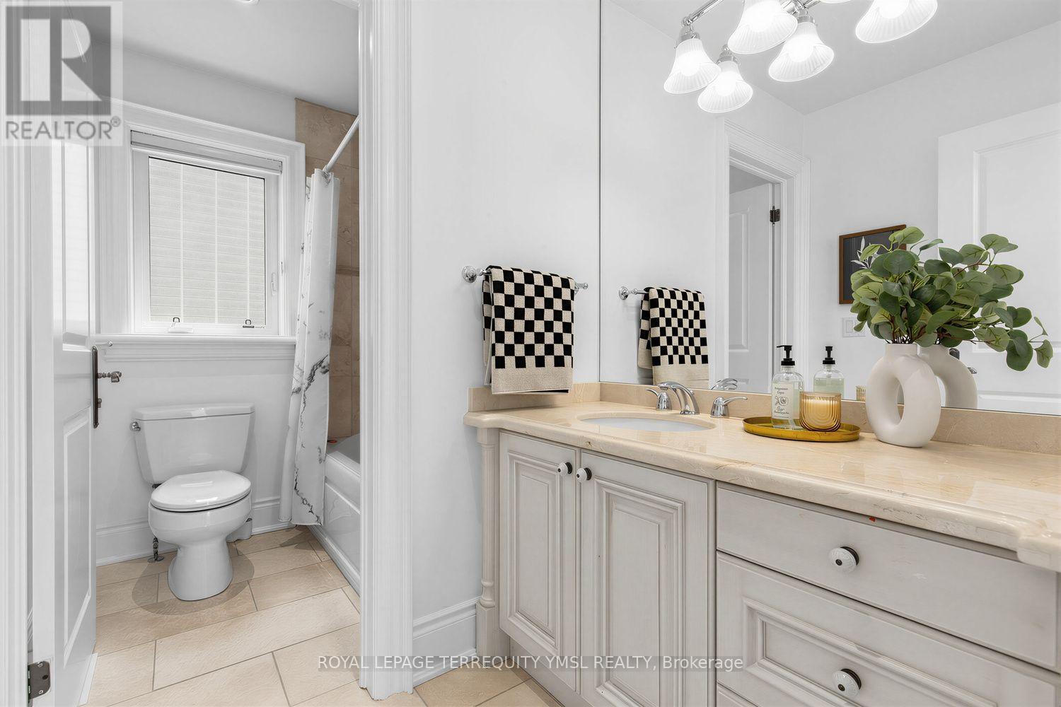 399 FAIRLAWN AVENUE - 34
