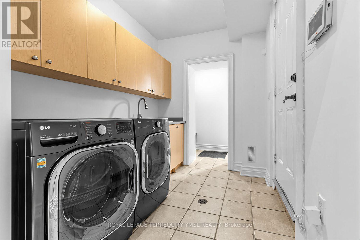 399 FAIRLAWN AVENUE - 42