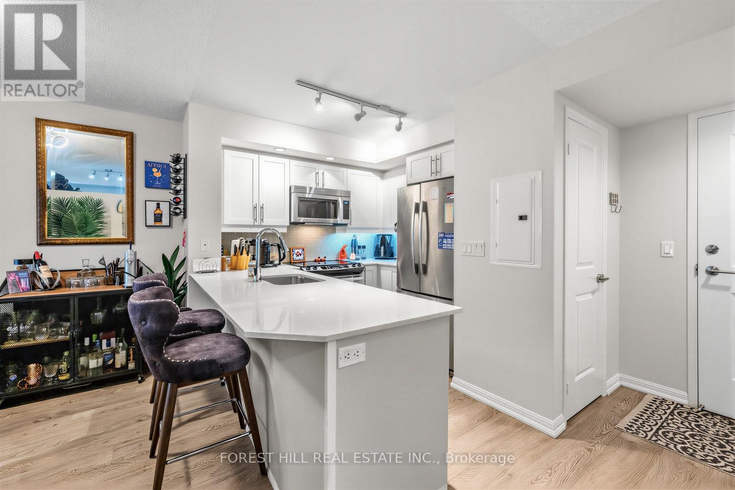 #913 85 EAST LIBERTY STREET - 4