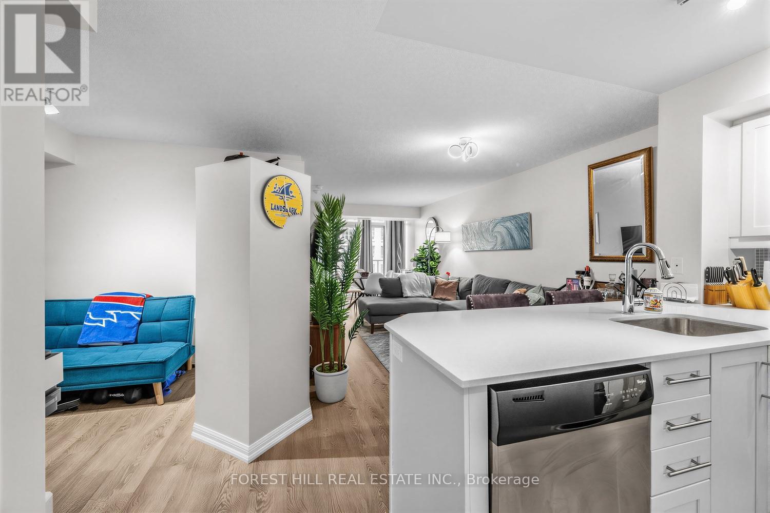 #913 85 EAST LIBERTY STREET - 5