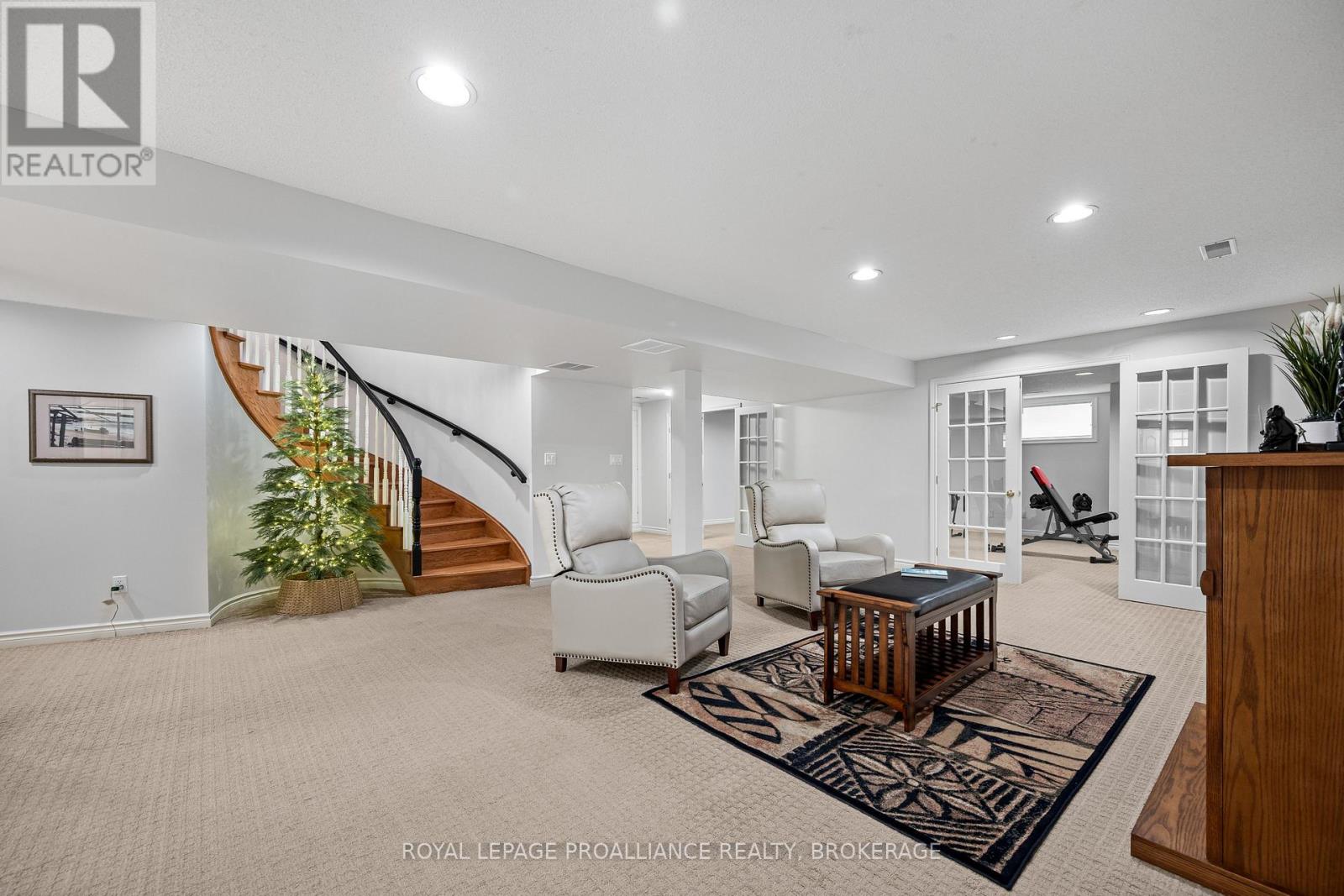 26 KENWOODS CIRCLE - Image 31