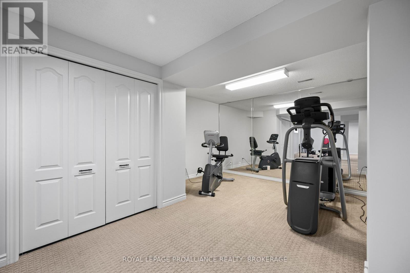 26 KENWOODS CIRCLE - Image 34