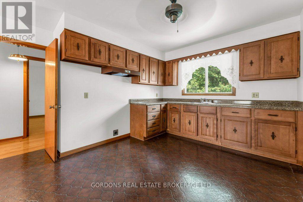 33 PLUM STREET - Image 14