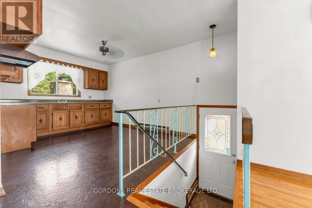 33 PLUM STREET - Image 16