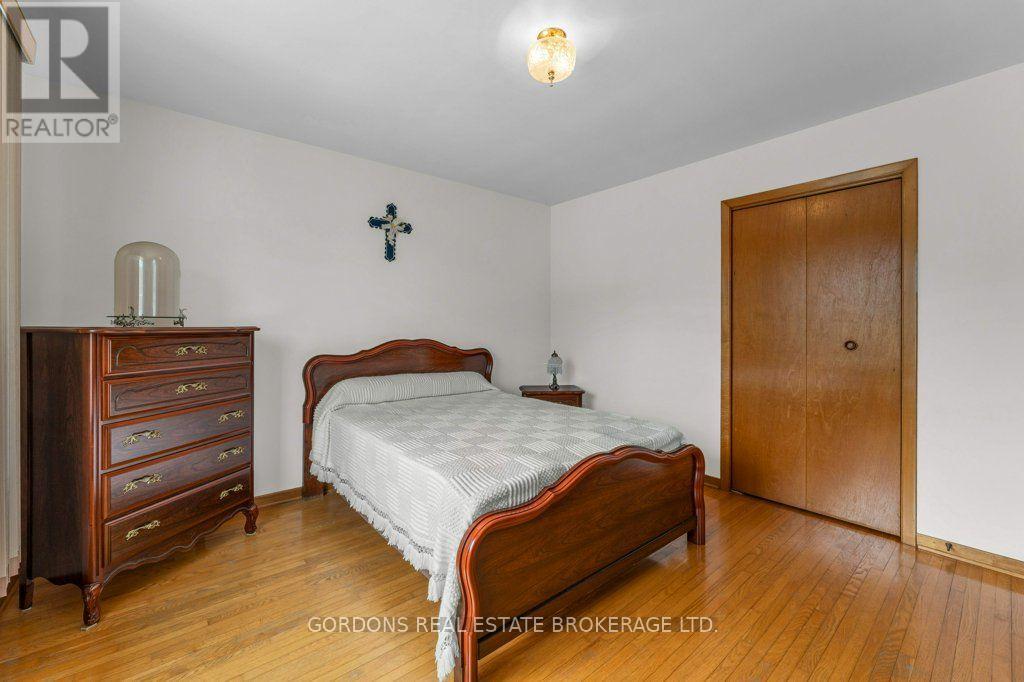 33 PLUM STREET - Image 18