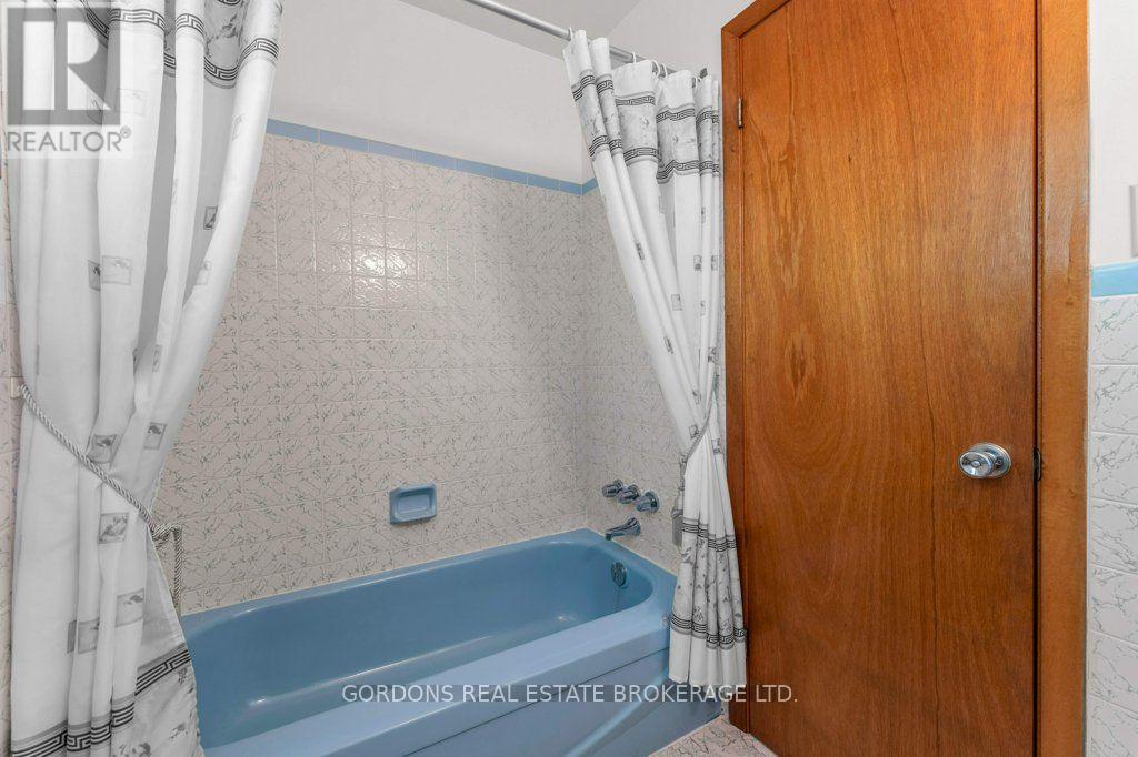 33 PLUM STREET - Image 27