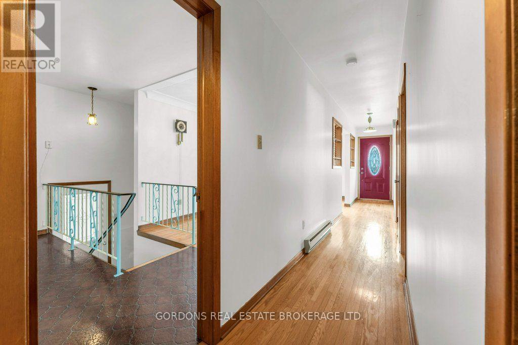 33 PLUM STREET - Image 28