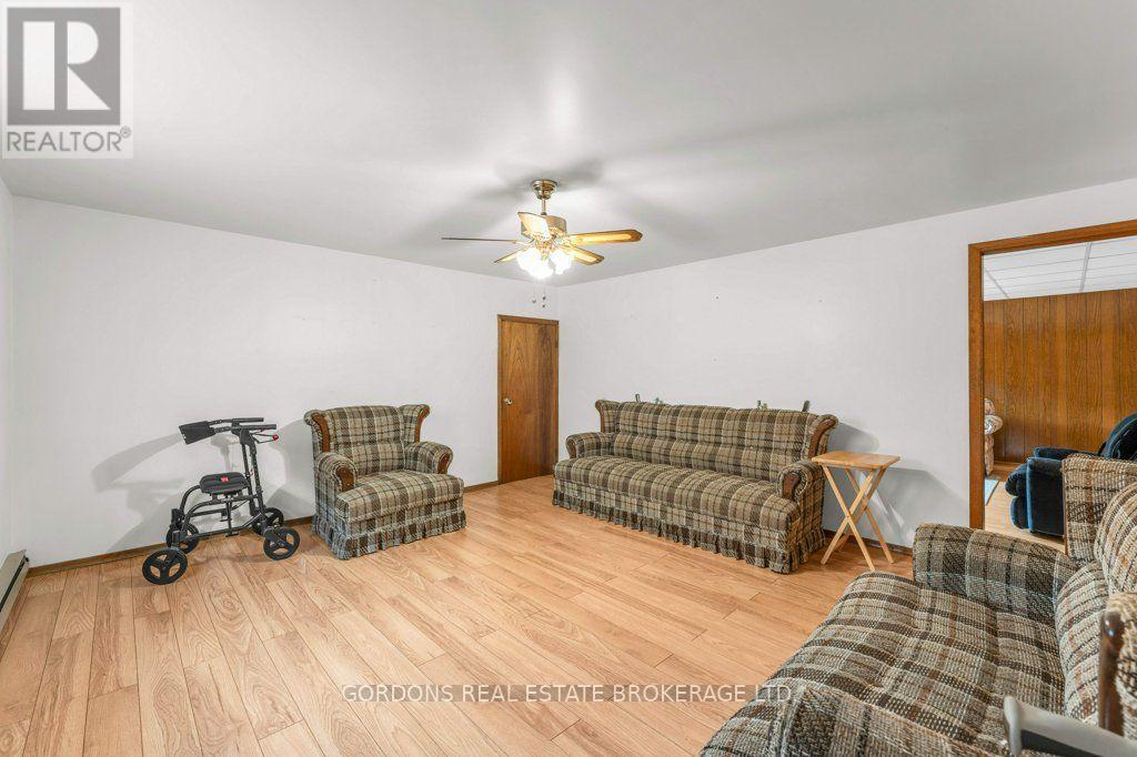 33 PLUM STREET - Image 30