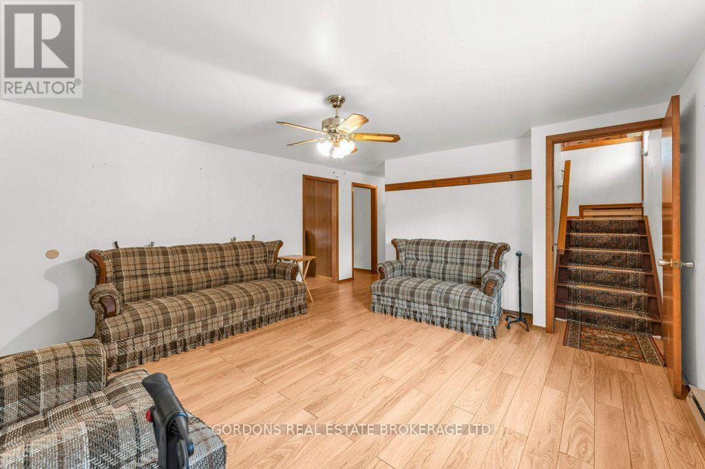 33 PLUM STREET - Image 32