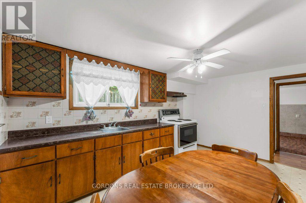 33 PLUM STREET - Image 37