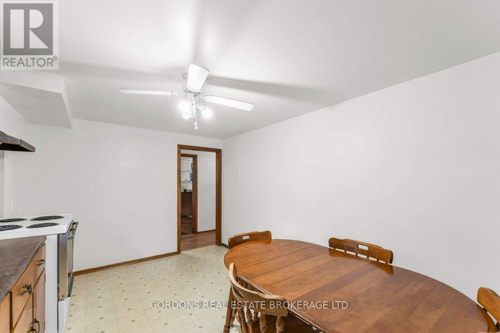 33 PLUM STREET - Image 38