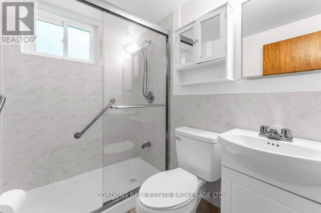 33 PLUM STREET - Image 39